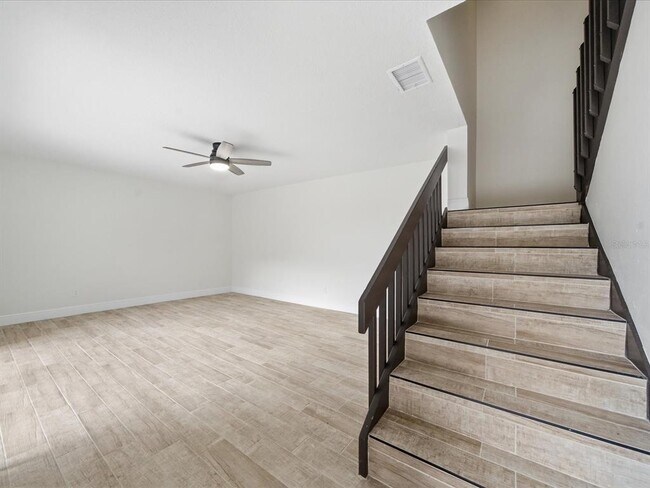 Building Photo - 15446 E Pond Woods Dr