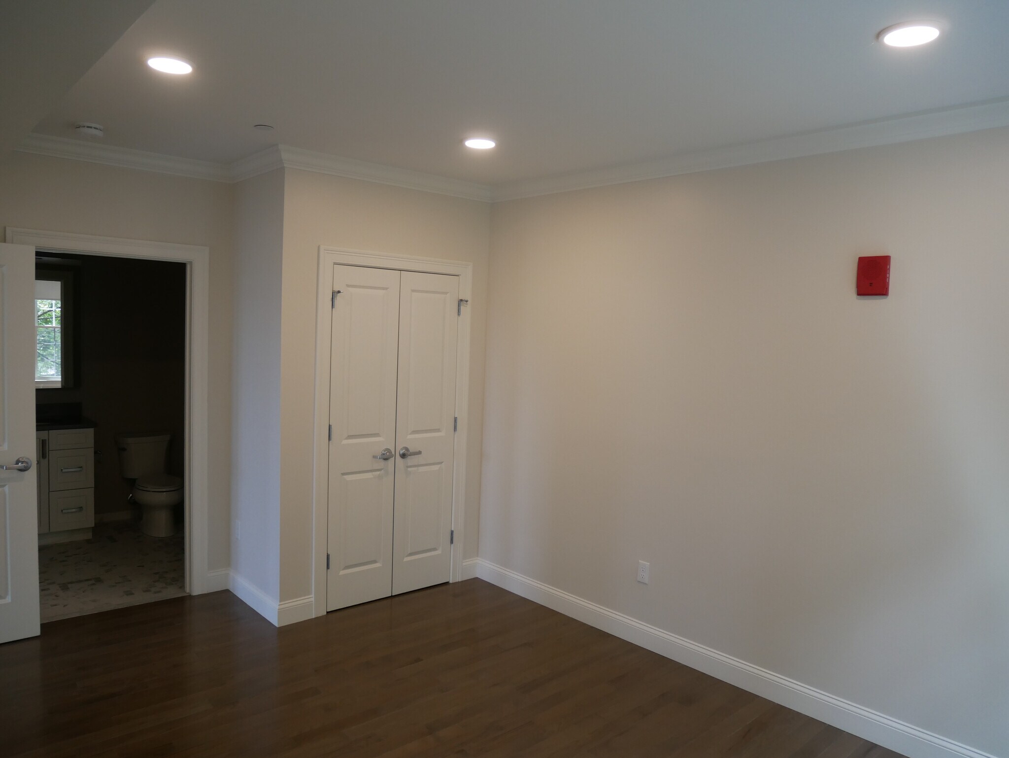 Building Photo - 39 Herrick Rd