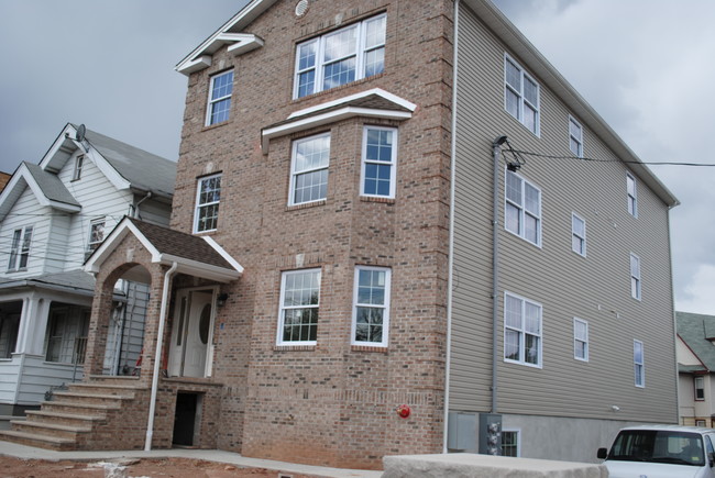 Primary Photo - 401 Jersey Ave