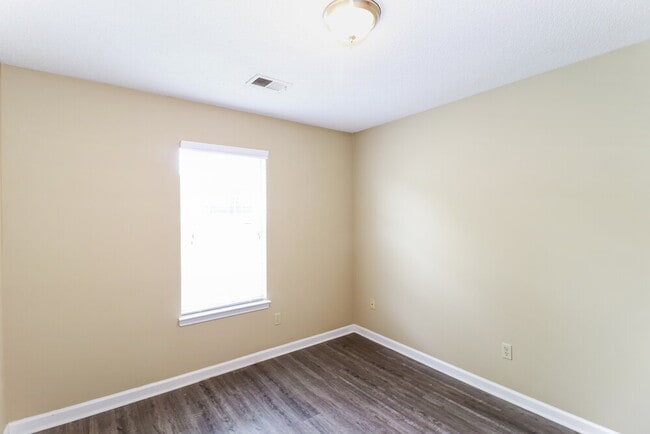 Building Photo - 9167 Valkrie Ln