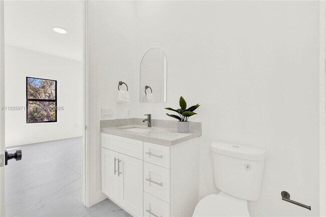 Building Photo - 66 Organ St