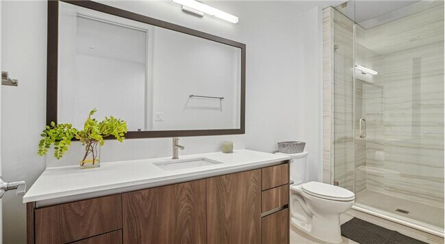 Building Photo - 3410 Yoakum Blvd