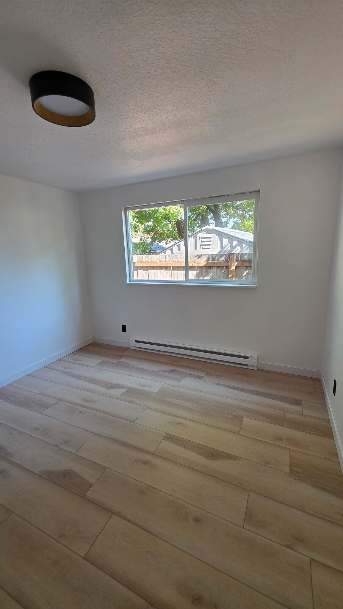 Building Photo - 1637 22nd Pl