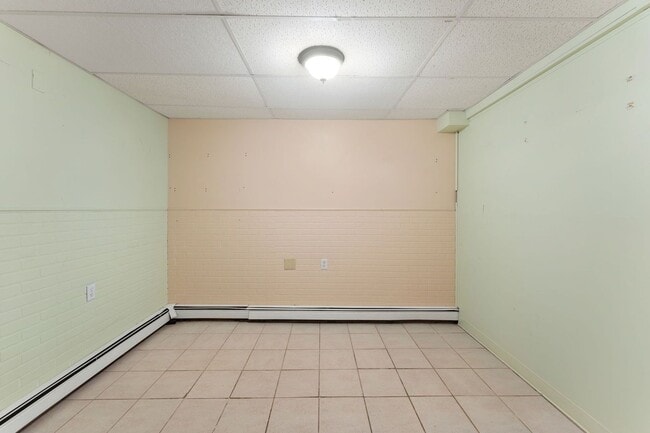 Building Photo - 122-124 West Avenue