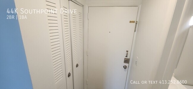 Building Photo - 44 Southpoint Dr