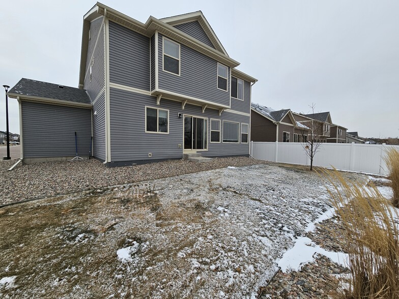 Building Photo - 7960 Luminary Ln