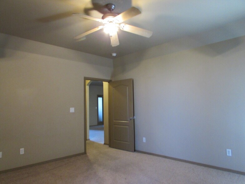 Building Photo - 1132 Legacy Way