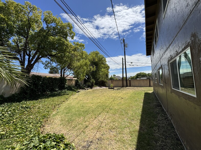 Building Photo - 1712 Arthur Ct