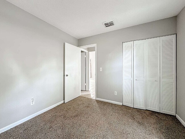 Building Photo - 8312 Westover Ct