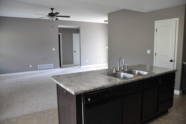 Building Photo - 3505 Timber Run Dr