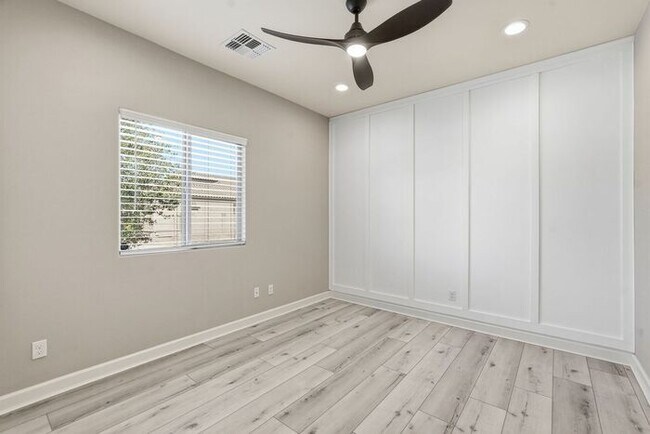 Building Photo - 9684 N Texas Ebony Ln