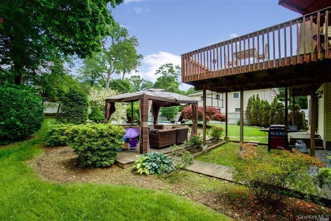 Building Photo - 2 Thorne Ct