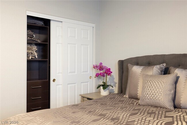 Building Photo - 11325 Early Sun Ct