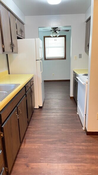 Building Photo - 1279 Meadow Ln