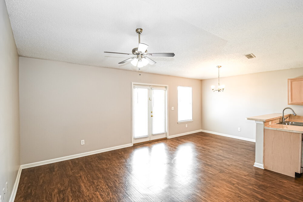 Building Photo - 1125 Buccaneer Blvd