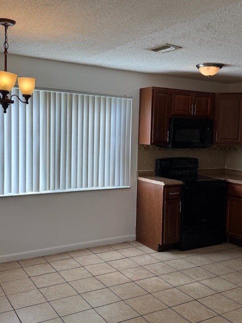 Building Photo - 5972