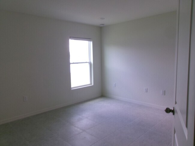 Building Photo - New Construction 3/2/2 Close to Mariner High School and Library