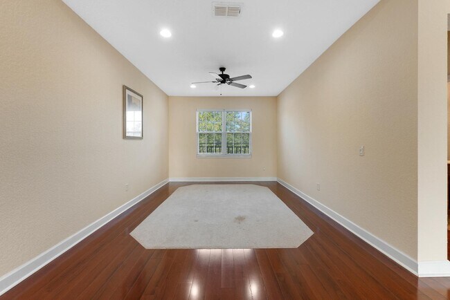 Building Photo - 136 Casa Bella Ln