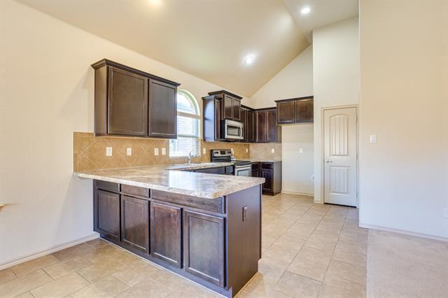 Building Photo - 4013 Lazy River Ranch Rd