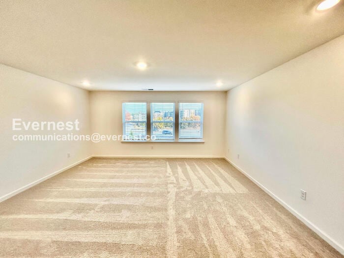 Building Photo - 4281 Marsha St