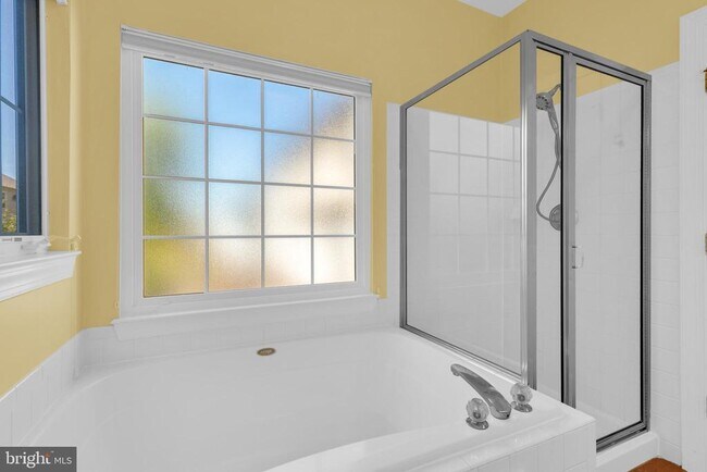 Building Photo - 46855 Willowood Pl