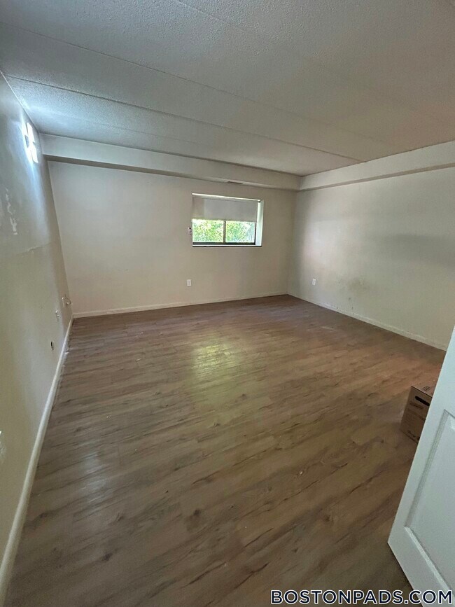 Building Photo - 30 Normandy Ave