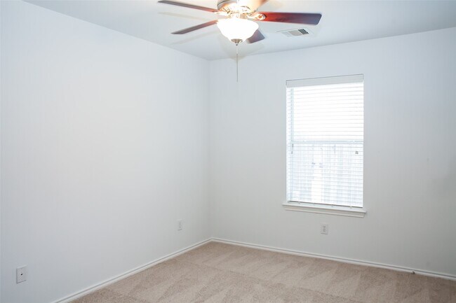 Building Photo - 9402 Borden Bluff Ln
