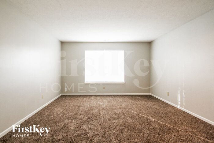 Building Photo - 41 Knoll Ln