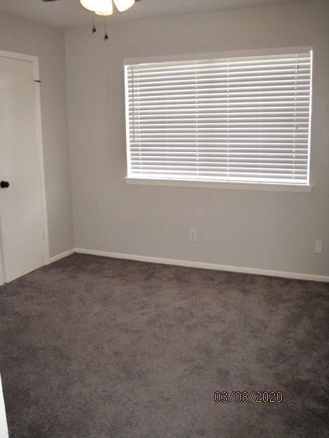 Building Photo - 16011 Hickory Knoll Dr