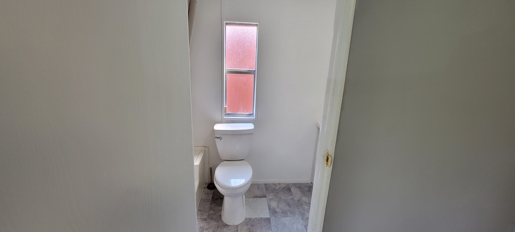 Master Bathroom - 23047 Cactus Rd