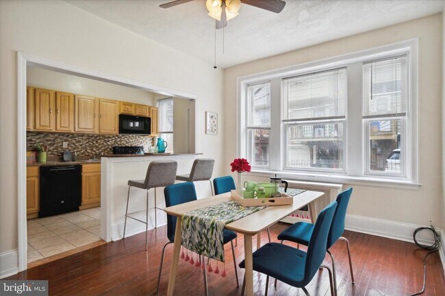 Building Photo - 4628 Sansom St