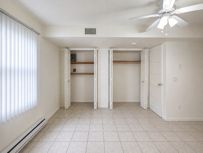 Building Photo - 625 Ellis Ave