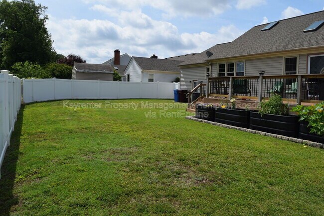 Building Photo - 1210 Plantation Lakes Cir