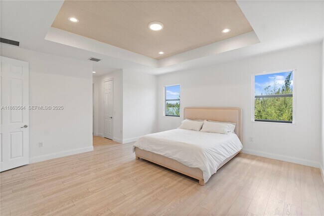 Building Photo - 9974 NW 86th Terrace