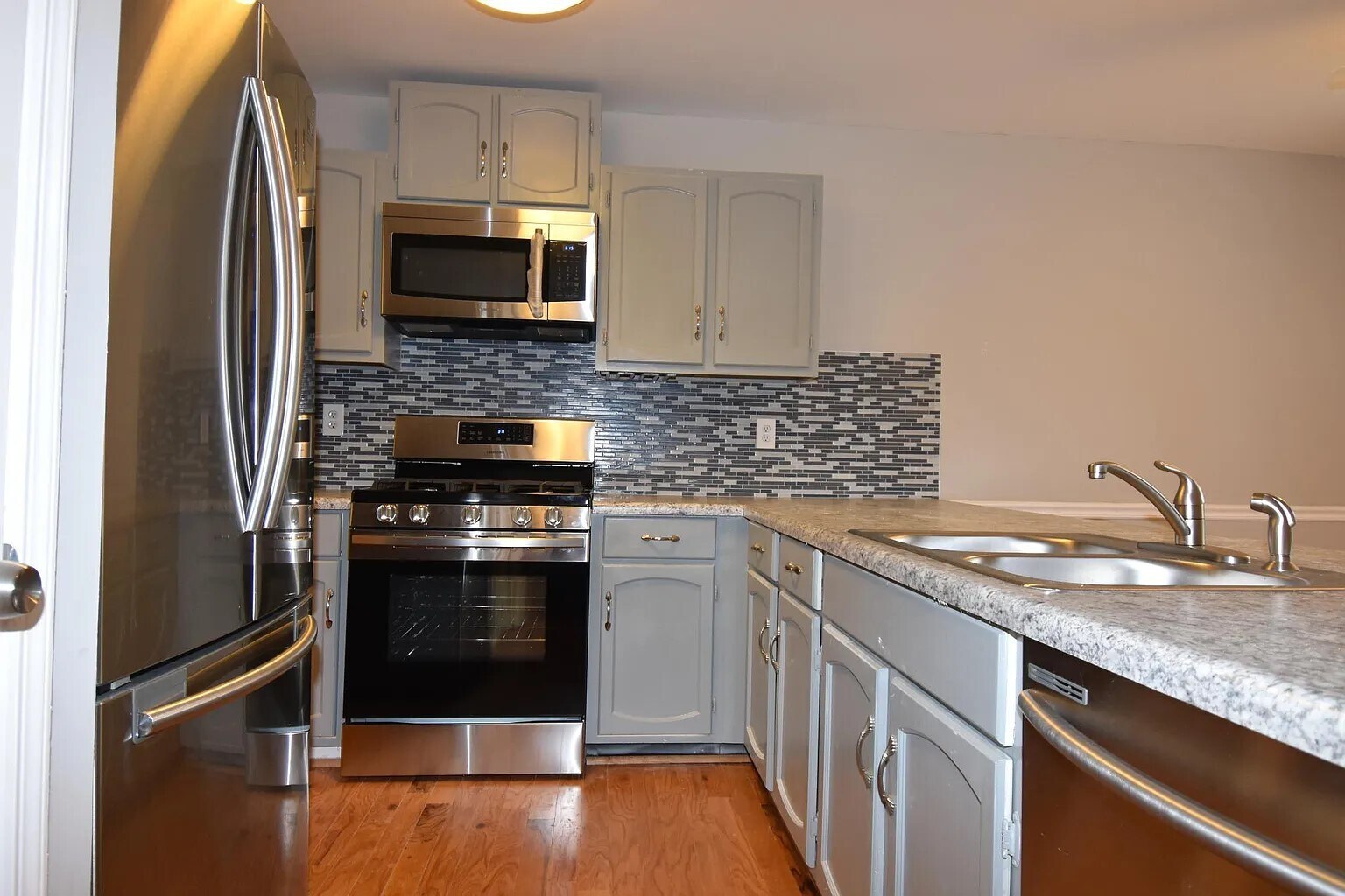 Kitchen - 302 Lenox Way NE