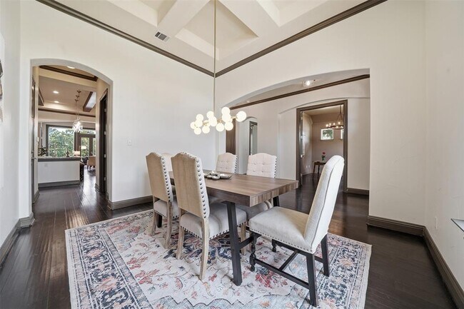 Building Photo - 8729 Vantage Point Dr