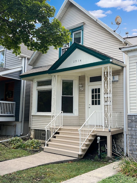 Building Photo - 2914 N Richmond St