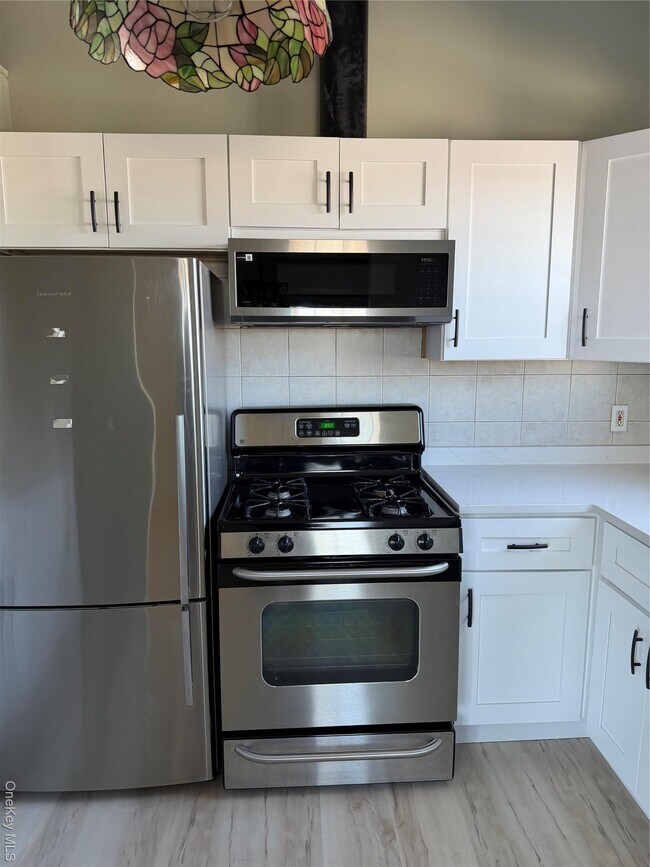 Building Photo - 25 Lexington Hills Rd