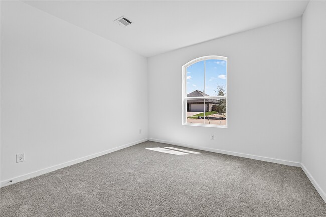 Building Photo - 3028 Avenida Sonoma Dr