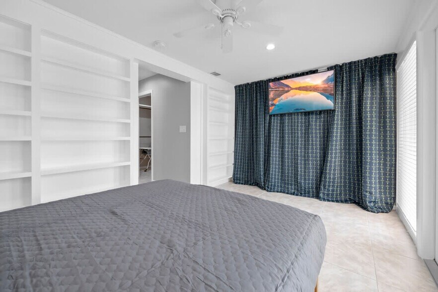 Building Photo - 925 Trinidad Rd