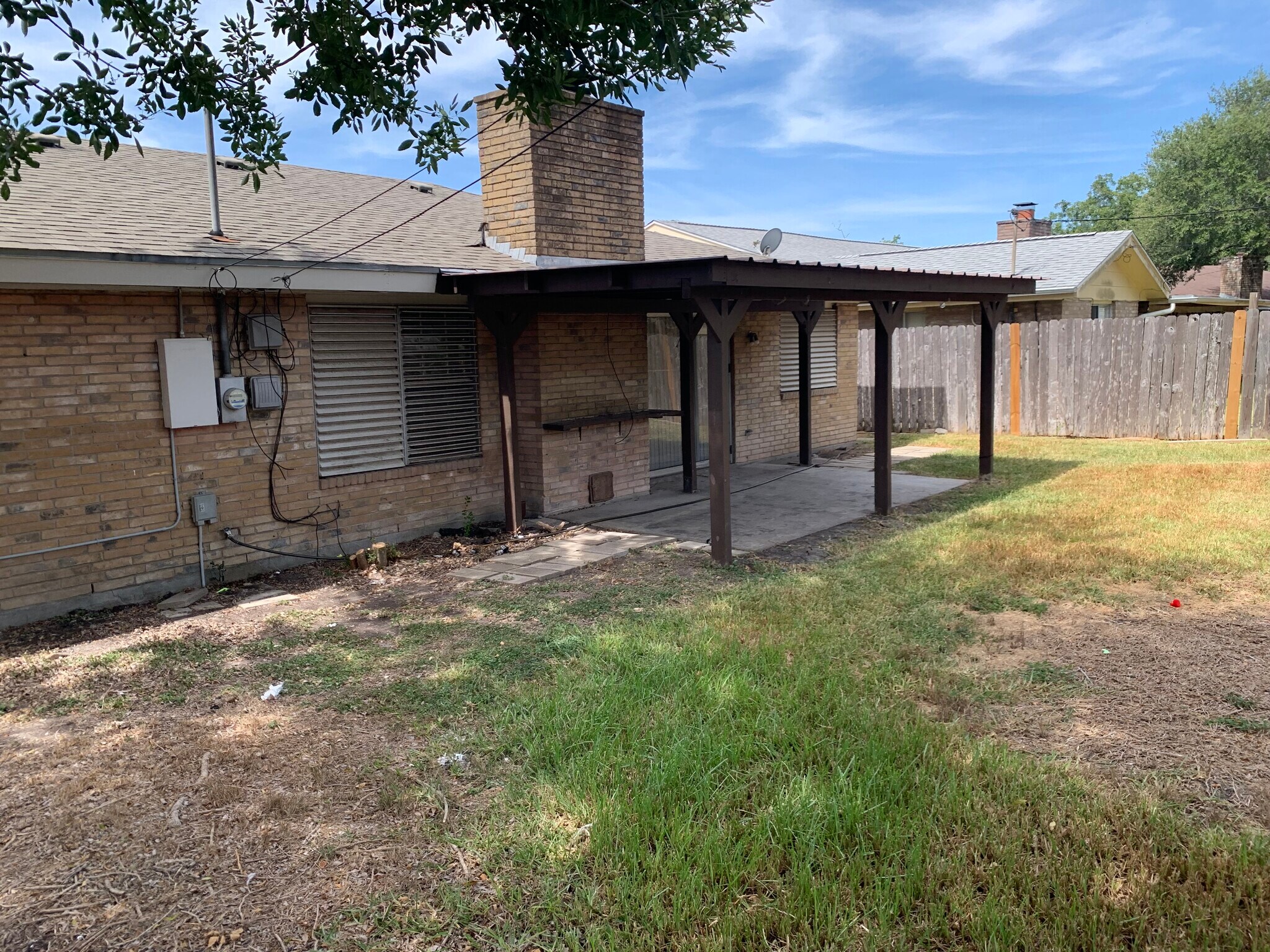 Building Photo - 3922 Wickersham St