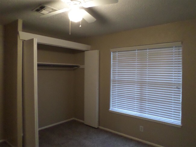 Building Photo - 5829 Cain Dr
