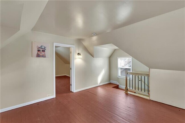 Building Photo - 1920 Middle St