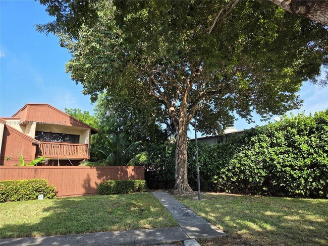 Building Photo - 7034 SW 114th Pl