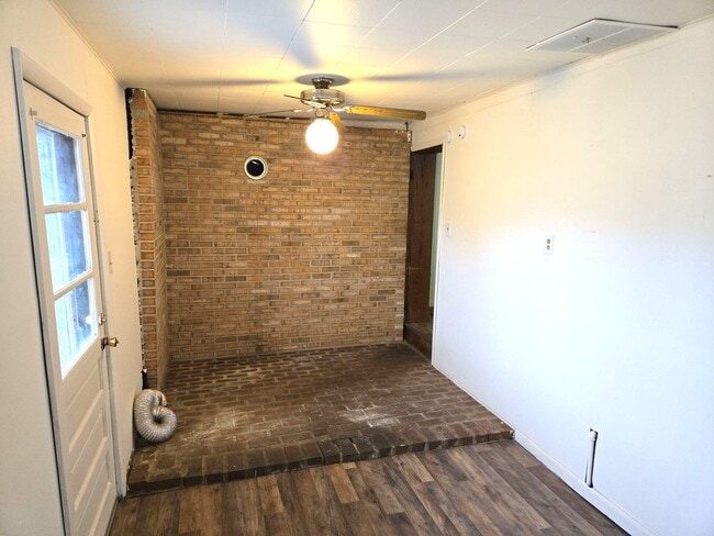 Building Photo - Spacious 3-bedroom single-family home in Chambersburg Borough