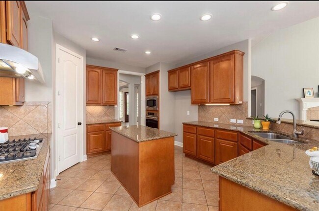 Building Photo - 2207 Bayou Cove Ln