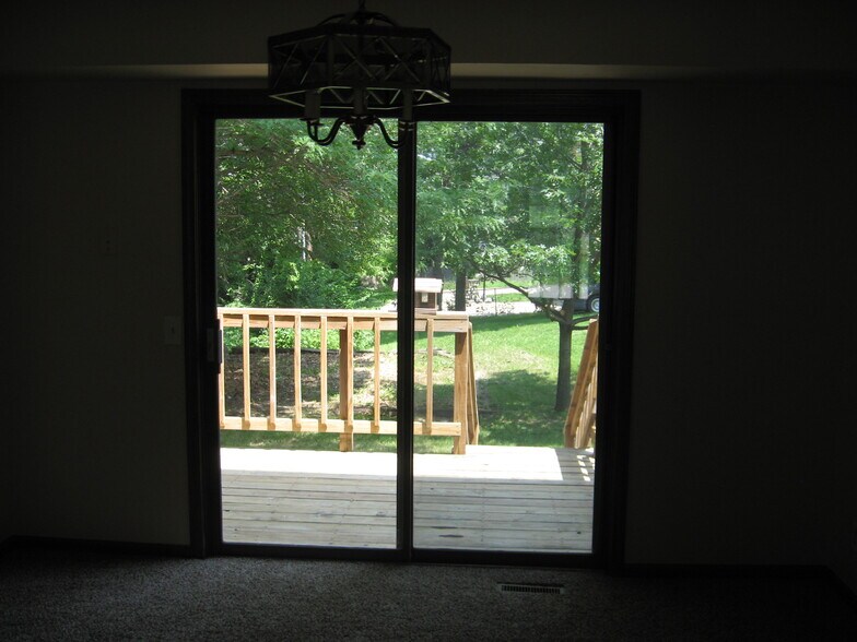 Building Photo - 1322 W 24th St S