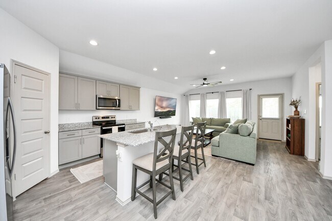 Building Photo - 1137 Buffalograss Trl