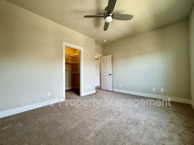 Building Photo - 16858 SW Larkspring Ln