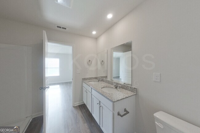 Building Photo - 341 Ironwood Ct